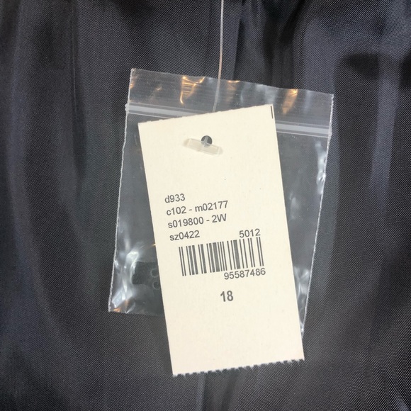 Lane Bryant Gray Striped 2 Button Blazer 18 NWT - Picture 4 of 4